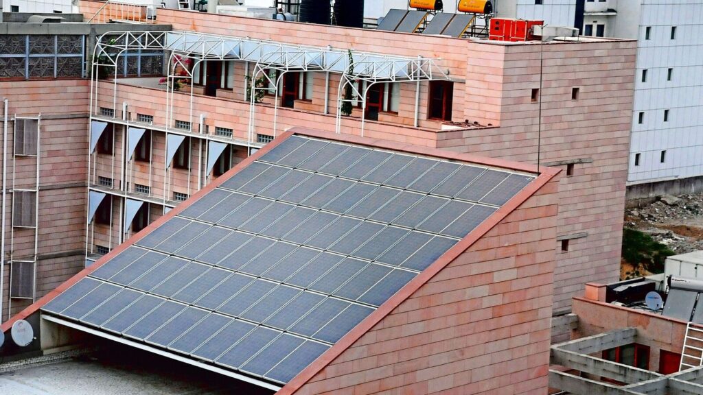 India clean energy challenges